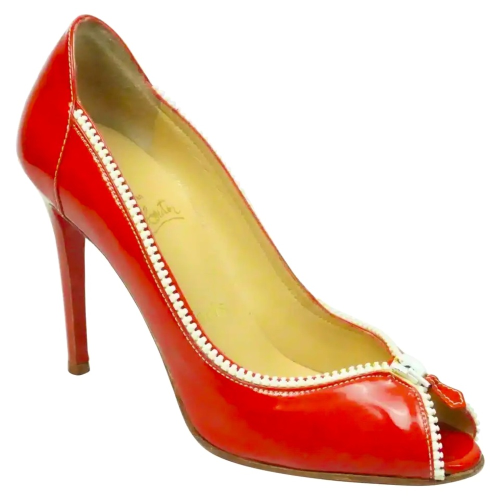 Christian Louboutin Caracolo vernice peep toe pumps 36.5